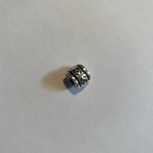 Pandora “oval patterned” charm